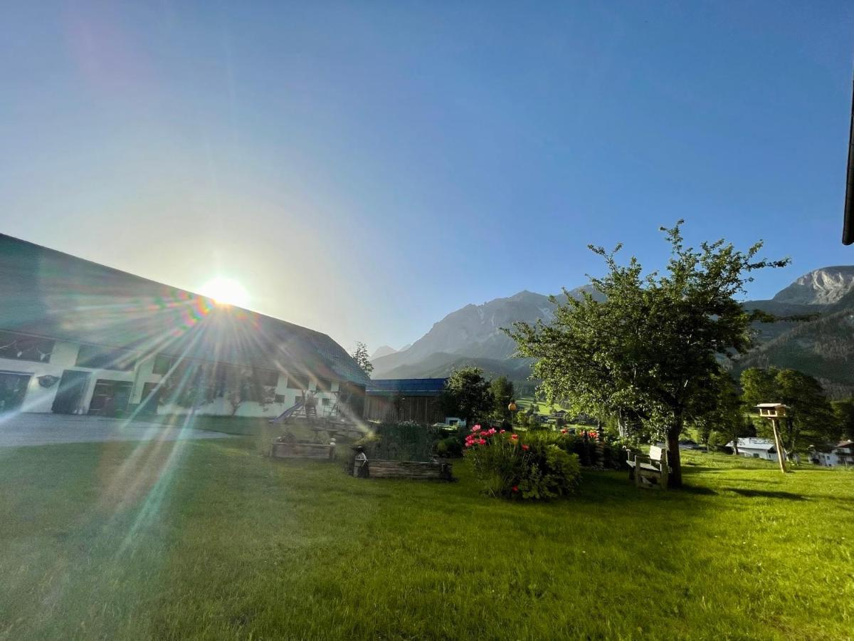 Pension Moeslehnerhof Ramsau am Dachstein Exterior photo